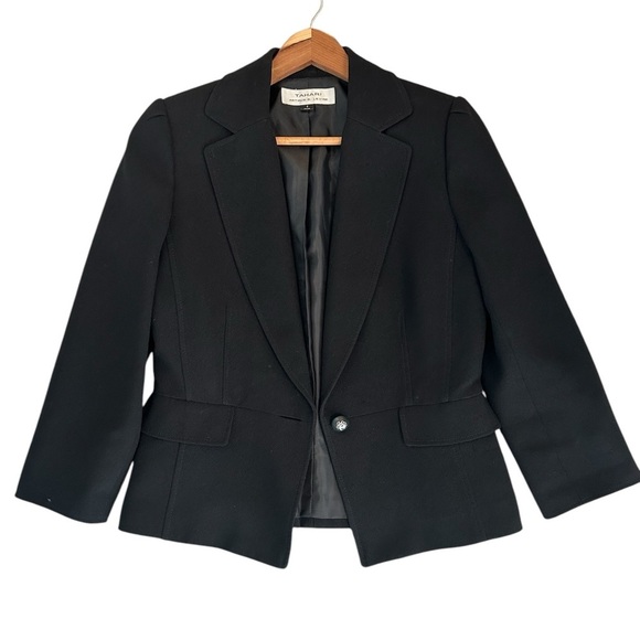 Tahari size 6 fitted blazer in great used condition classic one button sleek - Picture 1 of 12